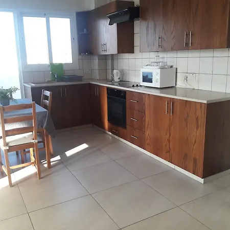 Central Apartment *